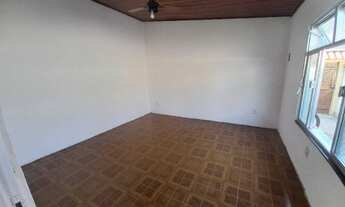 Imagem 3: Alugo casa com 2 quartos sendo 1 suíte, 2 banheiros em Praia da Brisa