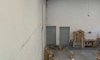 Imagem 2: Galpão (750mª) com área de escritório