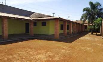 Imagem: Casa com Terreno de 1.100 m² 100 murada