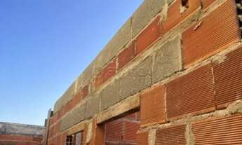 Imagem 2: São José dos Campos - Casa Padrão - Jardim Santa Júlia