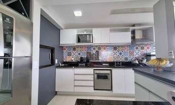 Imagem 5: Apartamento de 02 dormitórios com living estendido e 02 boxes de garagem cobertos no bairr