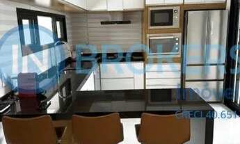 Imagem 3: Casa de alto padrão com 3 suítes (1 com closet) e piscina no condomínio Dona Maria José em