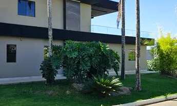 Imagem 2: Casa de condomínio para venda possui 800 metros quadrados com 5 quartos