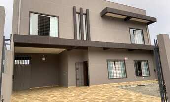 Imagem 3: Sobrado para venda possui 260 metros quadrados com 3 quartos em Canoas - Pontal do Paraná