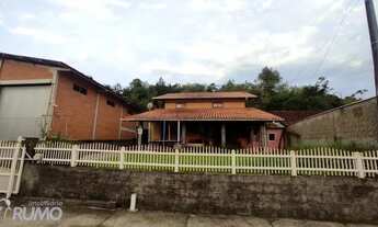 Imagem: Ampla casa no bairro Rio Morto