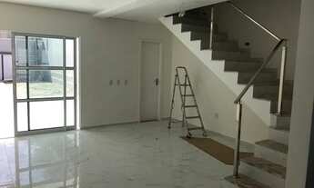 Imagem 2: Duplex com 3 suites próximo a Av. Edilson Brasil Soares, com amplo terrreno