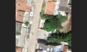 Imagem 3: Terreno murado no janga