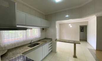 Imagem 5: Casa de condomínio térrea para aluguel e venda tem 250 metros quadrados com 3 quartos