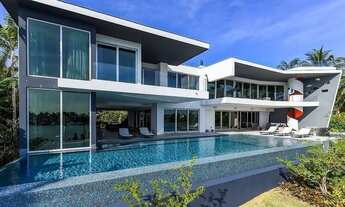 Imagem 1: Bárbara Costa- Carta de Crédito