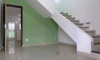 Imagem 2: Linda Casa duplex, 5 quartos sendo 1 suíte, 6 Vagas, no Floramar!!!