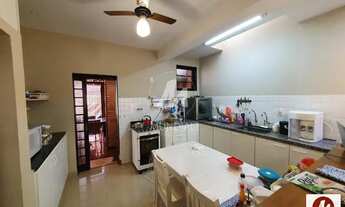 Imagem 5: Casa (térrea na rua) 4 dormitórios/suite, cozinha planejada