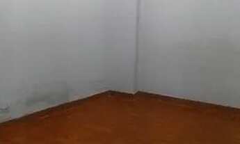 Imagem 2: ALUGO KITINETE Casa com 1 dormitório