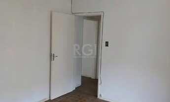 Imagem 2: PORTO ALEGRE - Apartamento Padrão - Menino Deus