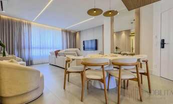 Imagem 6: 4 suítes, mobiliado e equipado na Barra Norte, próximo à Roda Gigante