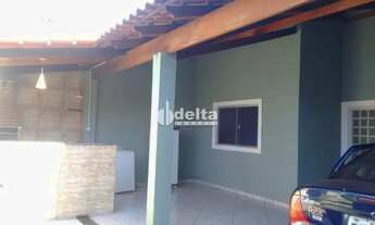 Imagem 7: Casa disponível para venda no bairro Nossa Senhora das Graças em Uberlândia MG