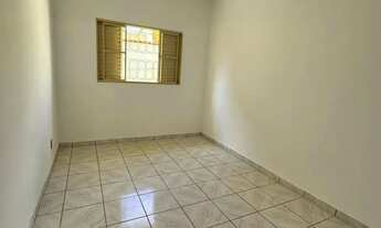 Imagem 5: Casa três quartos sendo uma suíte no Crimeia Oeste