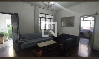 Imagem: Casa à Venda - Barro Preto, 8 Quartos