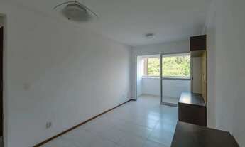 Imagem 6: Aluga ou Vende apartamento com 2 quartos, varanda, armários, andar alto. boa localização