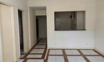 Imagem 2: Apto Centro, frente, amplo, reformado, Praça Alcindo Sodré, excelente preço - Petrópolis