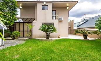 Imagem 2: Sobrado para venda tem 288 metros quadrados com 4 quartos em Campina do Siqueira - Curitib