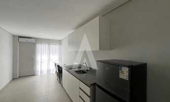 Imagem 3: Apartamento studio, mobiliado, 1 dormitório, cozinha e bwc