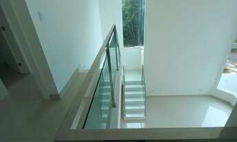 Imagem 6: Casa - 4 Suítes - 3 Closet - 404,67 m² Varanda - 6 Vagas de Garagem