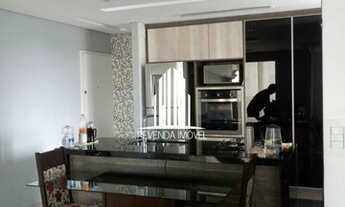 Imagem 4: 70m², 2 dormitórios, sendo 1 suíte, com 2 vagas de garagem