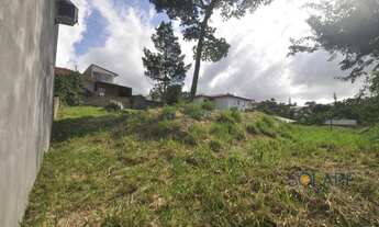 Imagem: Terreno à venda com uma casa de 2 Quartos