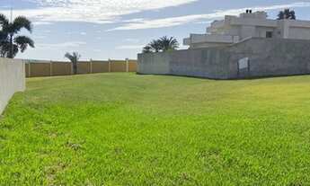 Imagem: Terreno Cond. Treviso c/ 680 m2 na Avenida