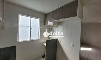 Imagem 5: Apartamento com 2 dormitórios para alugar, 42 m² por R$ 850,00/mês - Panorama - Uberlândia