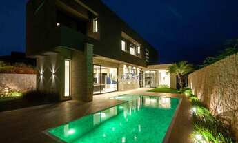 Imagem 7: SOBRADO NOVO com 4 SUÍTES, CLOSET, PISCINA, ESPAÇO GOURMET à venda no condomínio VALE DAS