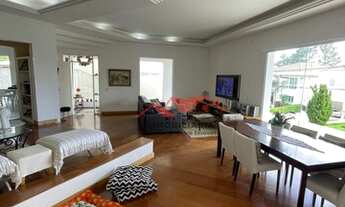 Imagem 7: Casa de condomínio para venda tem 390 metros quadrados com 3 quartos