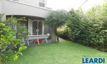 Imagem: CASA ASSOBRADADA - PACAEMBÚ - SP