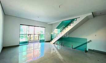 Imagem: Sobrespota alta no Embaré com 4 suítes