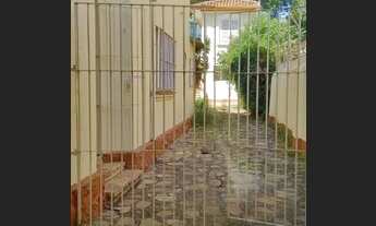 Imagem 3: Locaçao de belo sobrado, com inúmeros cômodos,. Boa para escolas, clínicas, casas de repou