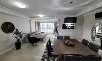 Imagem 2: Apartamento quadra mar finamente mobiliado em Balneário Camboriú