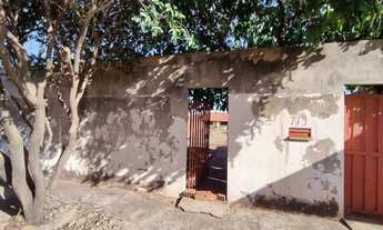 Imagem 4: Terreno 12x39mt com casa no fundo no Tijuca