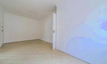 Imagem 4: Excelente Apartamento com 2 Dormitórios Possuindo 60 m² localizado a 150 metros do Metro d