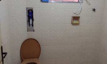 Imagem 2: Alugo casa de fundo Jd Santa rosa 900,00