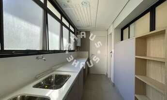 Imagem 5: Apartamento reformado no Itaim Bibi com 200m², 03 amplas suítes, living 03 ambientes + 03