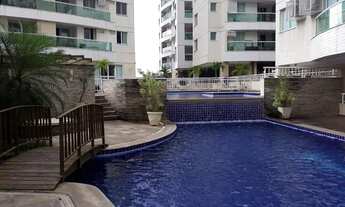 Imagem 2: Apartamento de 2 quartos com suíte, varanda e vaga - Centro - Itaboraí/RJ