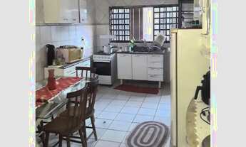 Imagem 6: Casa à venda no Parque Residencial Casari, a poucos metros da Rua Marília, próximo a merca