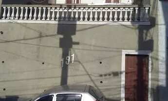 Imagem: Casa duplex estilo colonial no Estácio