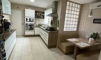 Imagem 7: Casa para venda possui 190 metros quadrados com 3 quartos em Jardim Aeroporto - São Paulo