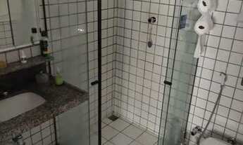 Imagem 2: Casa para venda tem 196 metros quadrados com 5 quartos em Prado - Recife - PE