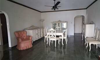 Imagem 2: Amplo 2 dorm com Varanda, vista livre em todos os comodos. uma quadra da praia, na Pompéia