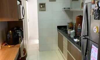 Imagem 2: Apto à venda tem 72 m2, com 2 quartos(1 suíte) sala com sacada banh soc. cozinha a/serv