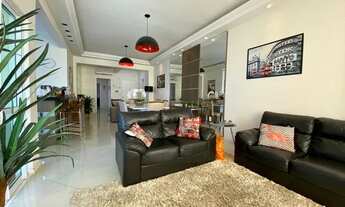 Imagem 2: Apartamento para venda possui 220 metros quadrados com 3 quartos em Meia Praia - Itapema