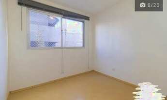 Imagem: Procuro menina para dividir apartamento