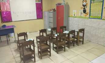 Imagem 7: Prédio com 02 salões, 03 salas, 01 escritório - Cambará - RR